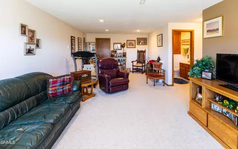 16700 Hwy 83, Baldwin, ND 58521 photo 26