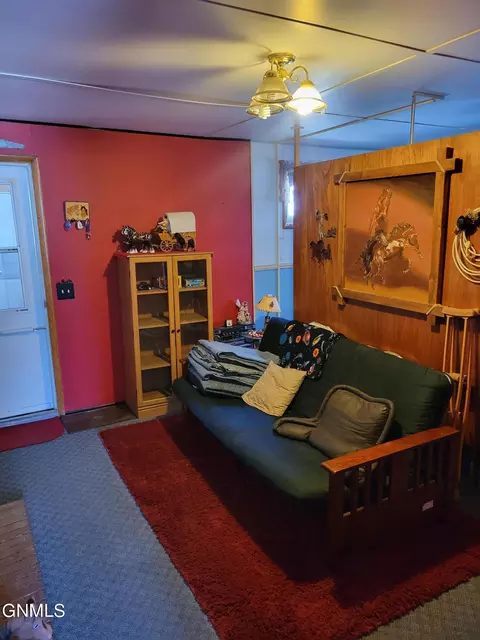 224 2nd Ave NW, Ashley, ND 58413