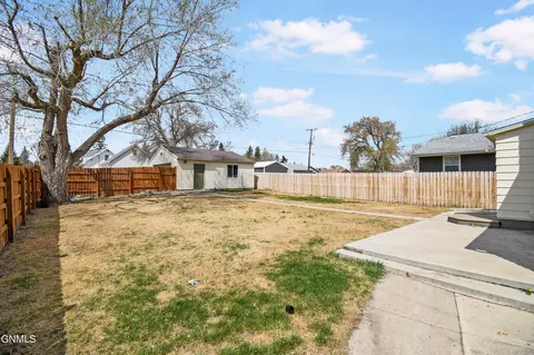 801 8th Ave W, Williston, ND 58801 photo 5