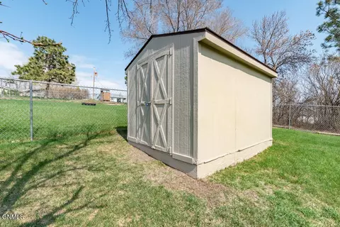 1508 Custer Dr NW, Mandan, ND 58554 photo 21