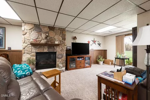 1508 Custer Dr NW, Mandan, ND 58554 photo 13