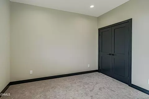 5209 Hendrickson Dr, Bismarck, ND 58501 photo 39