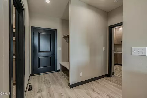 5209 Hendrickson Dr, Bismarck, ND 58501 photo 40