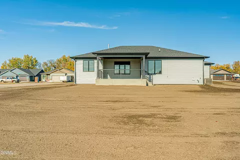 5209 Hendrickson Dr, Bismarck, ND 58501 photo 80