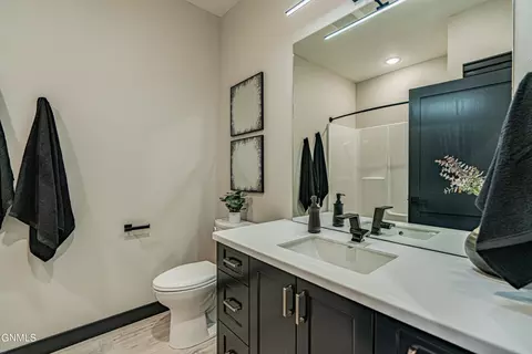 5209 Hendrickson Dr, Bismarck, ND 58501 photo 34