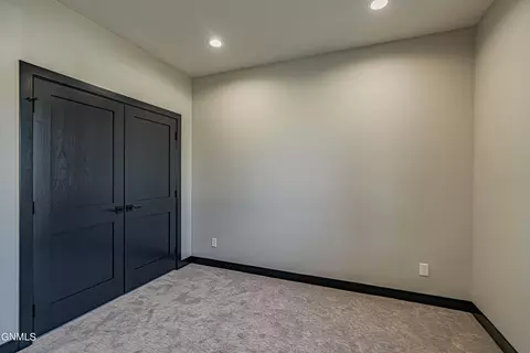 5209 Hendrickson Dr, Bismarck, ND 58501 photo 33