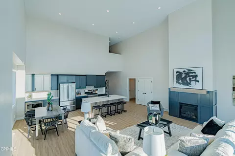 307 Lennox Dr, Bismarck, ND 58504 photo 5