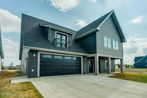 307 Lennox Dr, Bismarck, ND 58504 photo 12