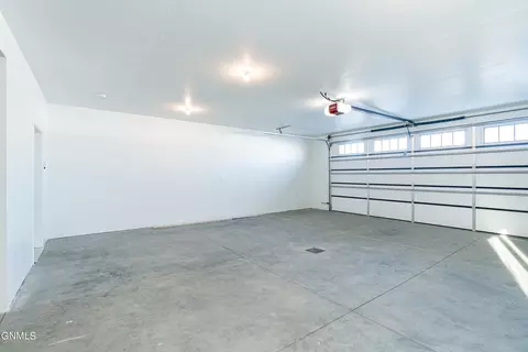 307 Lennox Dr, Bismarck, ND 58504 photo 98