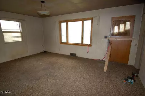 620 3rd St NE, Sidney, MT 59270 photo 6