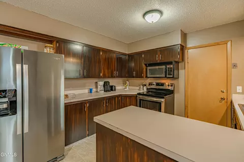204 3rd St NW, Mandan, ND 58554 photo 15