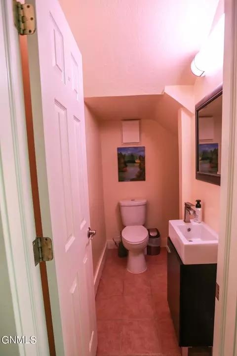 513 2nd Ave E, Williston, ND 58801 photo 7