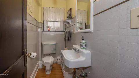 404 C Ave E, Bismarck, ND 58501 photo 16