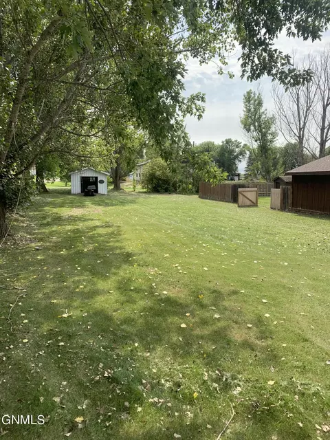 217 Maple St E, Gackle, ND 58442 photo 21
