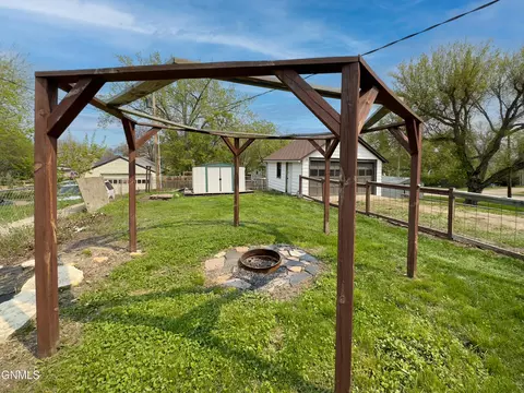 317 1st St SE, Stanley, ND 58784 photo 27