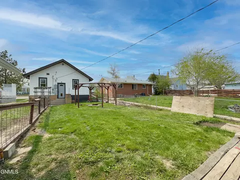 317 1st St SE, Stanley, ND 58784 photo 26