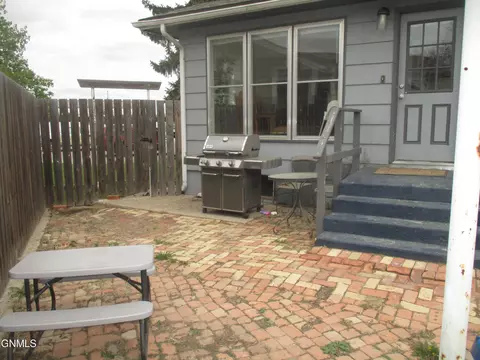 1101 4th Ave W, Williston, ND 58801 photo 33