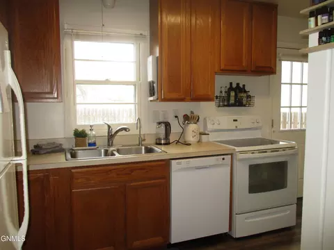 1101 4th Ave W, Williston, ND 58801 photo 7