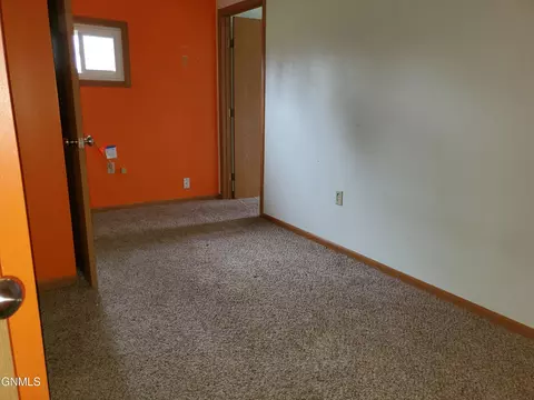 50 W 5th St, Regent, ND 58650 photo 10