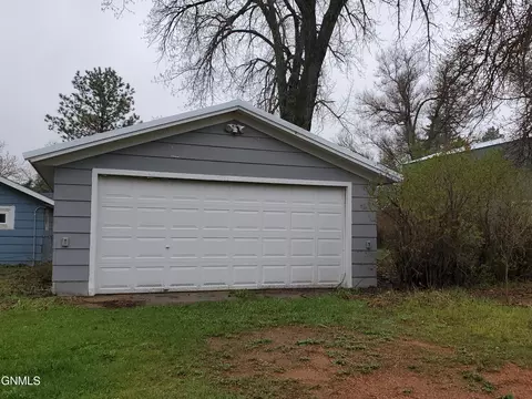 50 W 5th St, Regent, ND 58650 photo 22