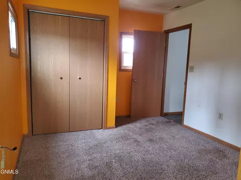 50 W 5th St, Regent, ND 58650 photo 11