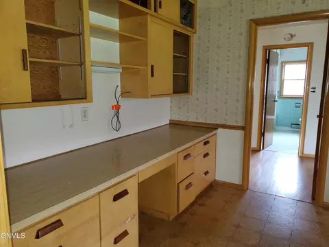 50 W 5th St, Regent, ND 58650 photo 7