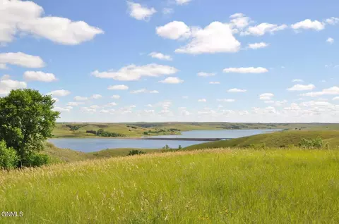 108 109 Beaver Bay Trl, Linton, ND 58552