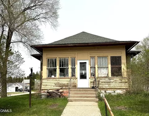 414 6th Ave, Edgeley, ND 58433 photo 2
