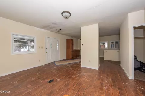 406 Cliff St, Gladstone, ND 58630 photo 10