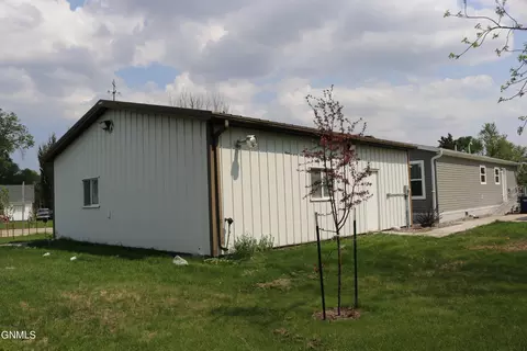 202 1st St N, Nome, ND 58062 photo 28