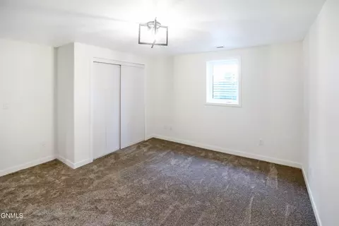 420 11th St E, Williston, ND 58801 photo 20
