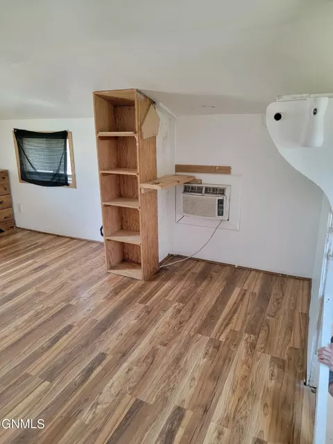 522 8th Ave W, Williston, ND 58801 photo 12