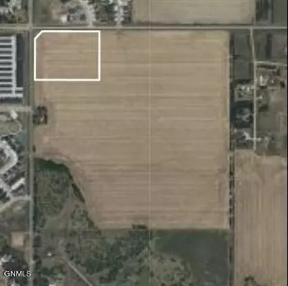 3402 Rutland Dr, Bismarck, ND 58503