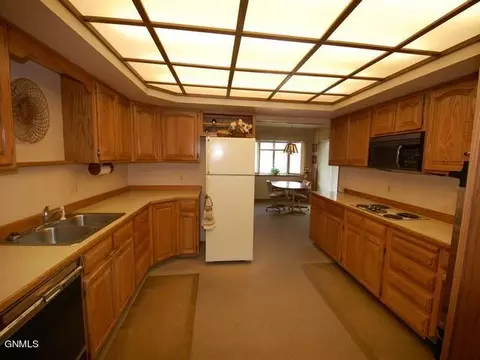 1101 13th St SW, Sidney, MT 59270 photo 5