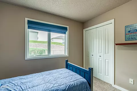 1502 Sharloh Loop, Bismarck, ND 58501 photo 38