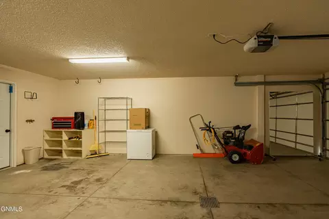 1502 Sharloh Loop, Bismarck, ND 58501 photo 56