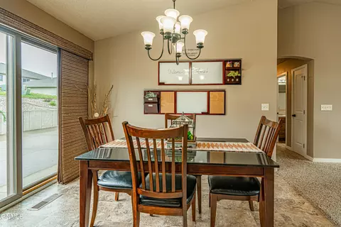 1502 Sharloh Loop, Bismarck, ND 58501 photo 10