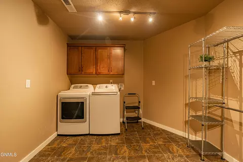 1502 Sharloh Loop, Bismarck, ND 58501 photo 52
