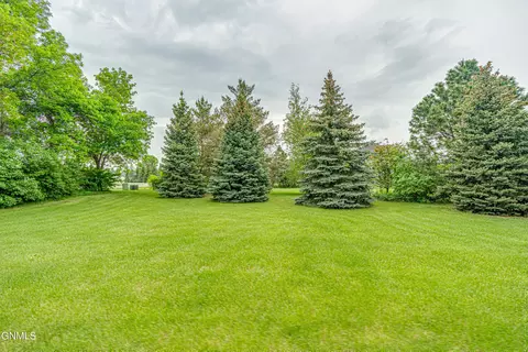 3359 Foxhaven Loop, Bismarck, ND 58503 photo 72