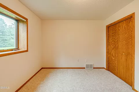 3359 Foxhaven Loop, Bismarck, ND 58503 photo 56
