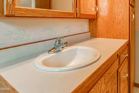 3359 Foxhaven Loop, Bismarck, ND 58503 photo 31
