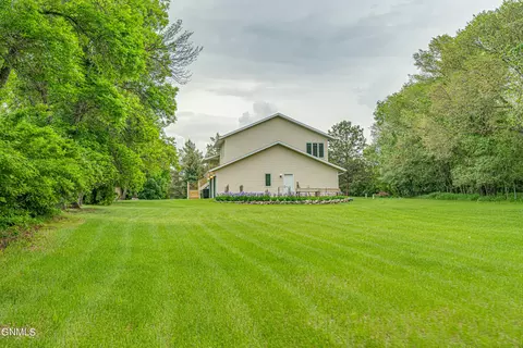 3359 Foxhaven Loop, Bismarck, ND 58503 photo 83