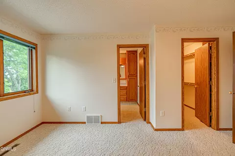 3359 Foxhaven Loop, Bismarck, ND 58503 photo 26
