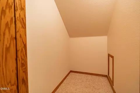 3359 Foxhaven Loop, Bismarck, ND 58503 photo 57