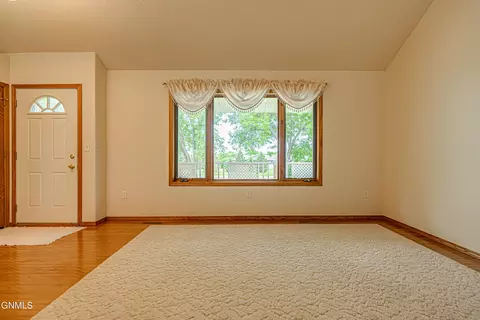 3359 Foxhaven Loop, Bismarck, ND 58503 photo 40
