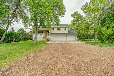 3359 Foxhaven Loop, Bismarck, ND 58503 photo 67