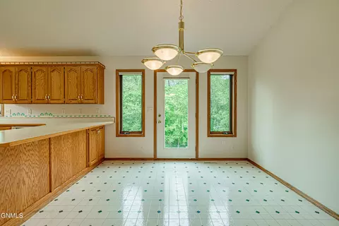 3359 Foxhaven Loop, Bismarck, ND 58503 photo 3
