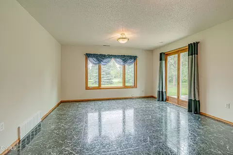 3359 Foxhaven Loop, Bismarck, ND 58503 photo 41
