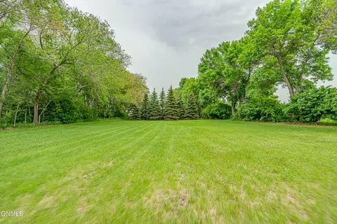 3359 Foxhaven Loop, Bismarck, ND 58503 photo 81