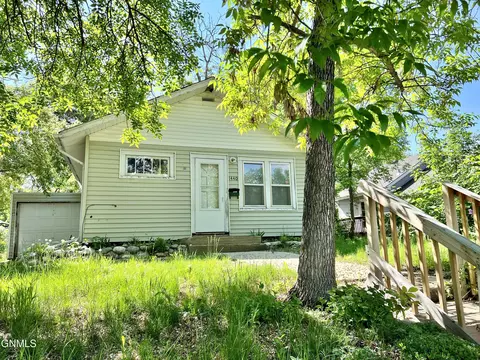 1440 6th Street Sw St SW, Minot, ND 58701